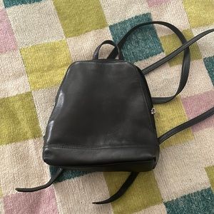 GH Bass & Co Vintage 100% Genuine Leather y2k Backpack